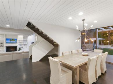 Malibu Luxury Rental Sleeps 12 Guests.